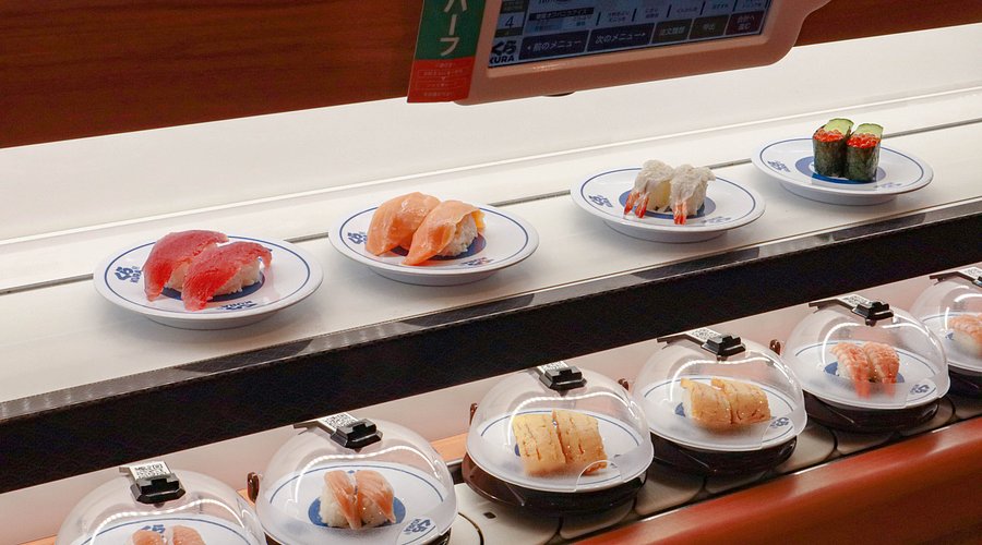 KURA SUSHI ซูชิสายพานเจ้าดัง ที่ได้สุ่มของเล่นทุกครั้งที่กิน