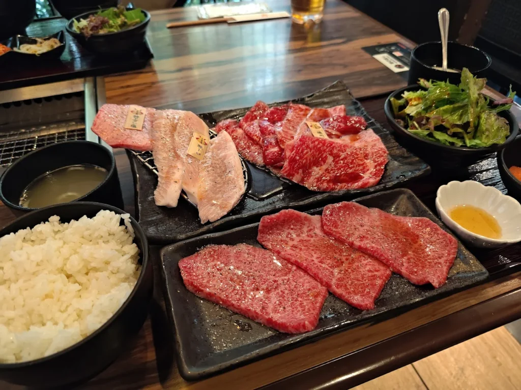 Yansando Yakiniku Ueno-ekimae