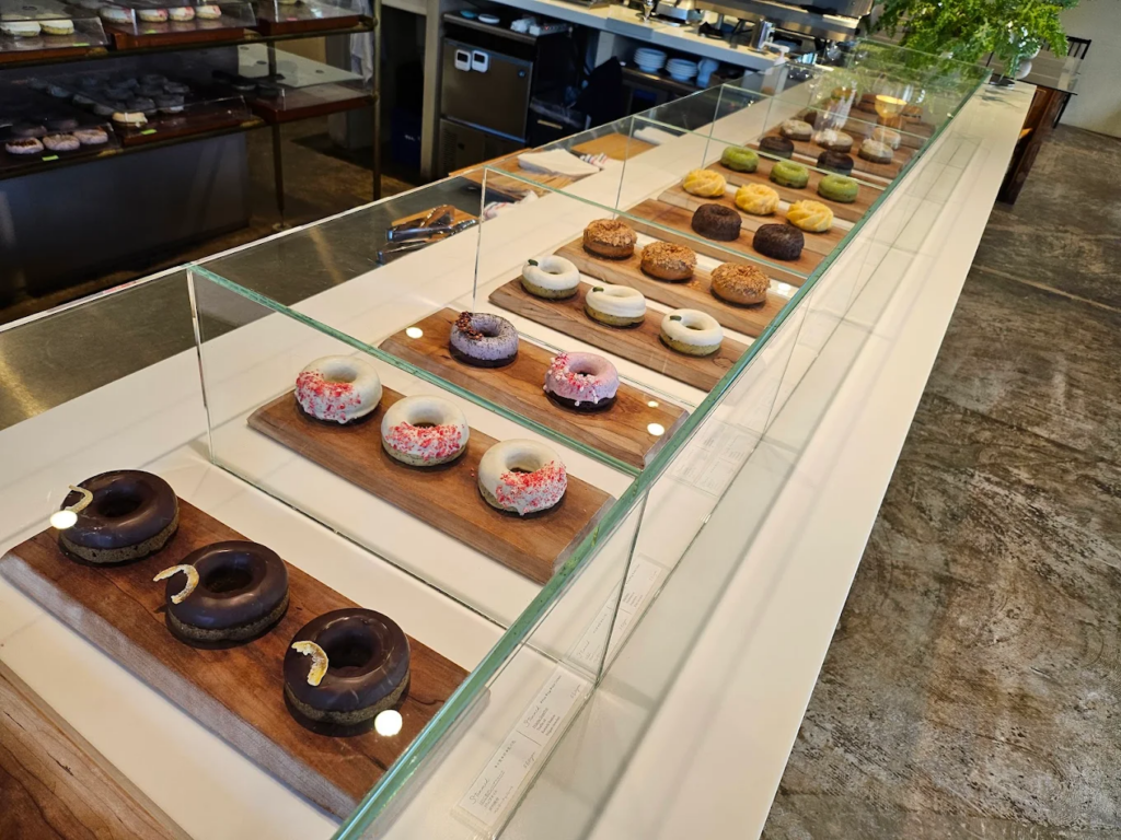 ร้านโดนัท โตเกียว